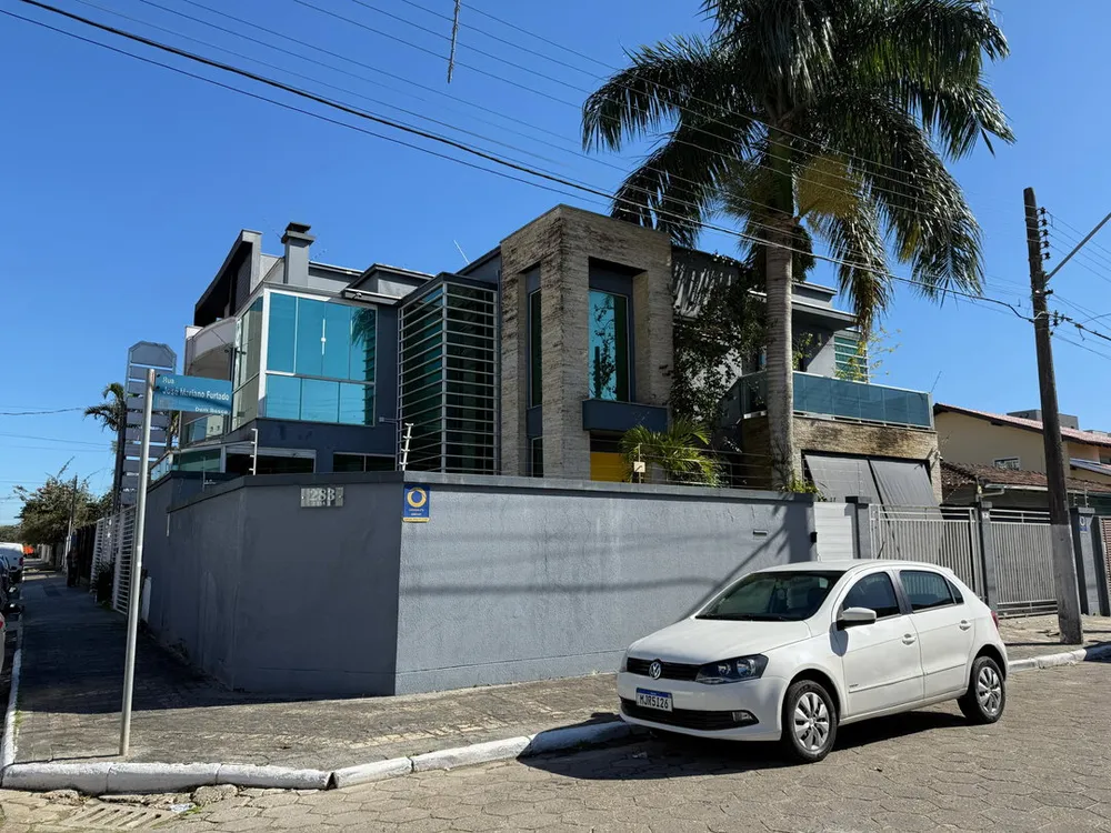 Casa, 2 quartos, 240 m² - Foto 1