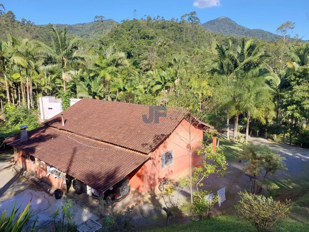 Sítio, 2 quartos, 18000 m² - Foto 2