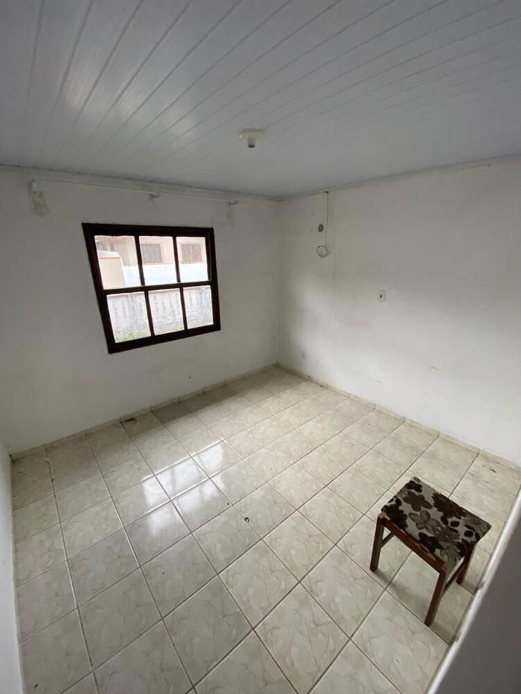 Casa à venda com 3 quartos, 67m² - Foto 10