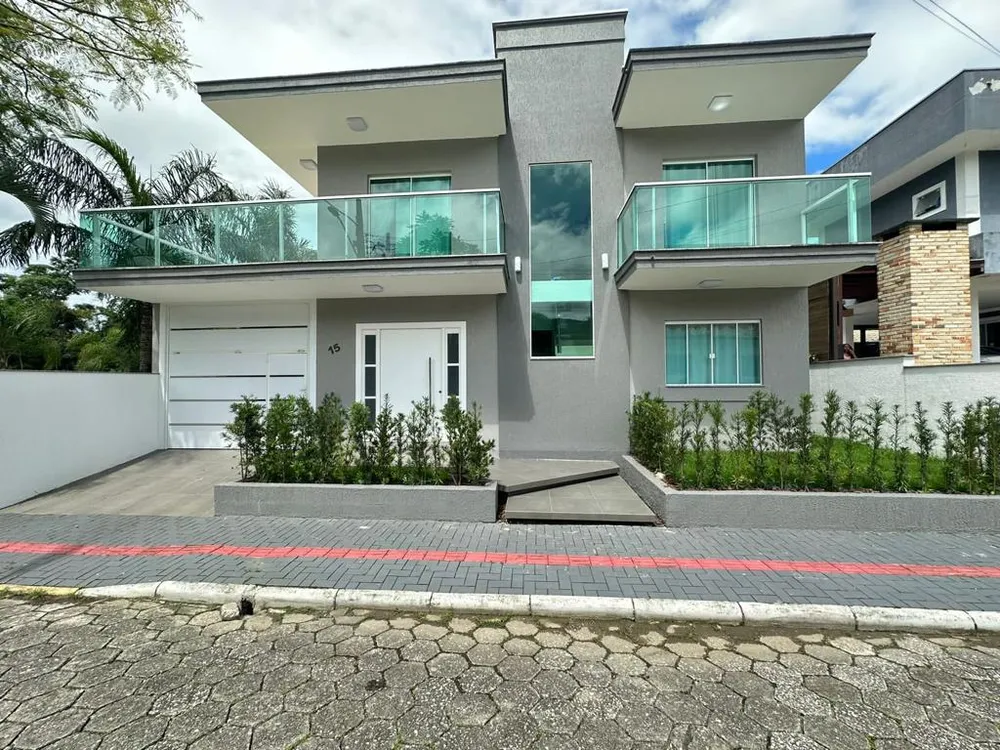 Casa, 4 quartos, 210 m² - Foto 2