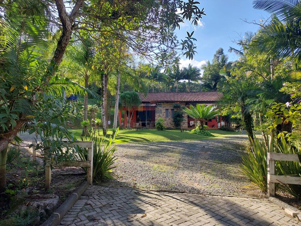 Sítio à venda com 2 quartos, 18000m² - Foto 1