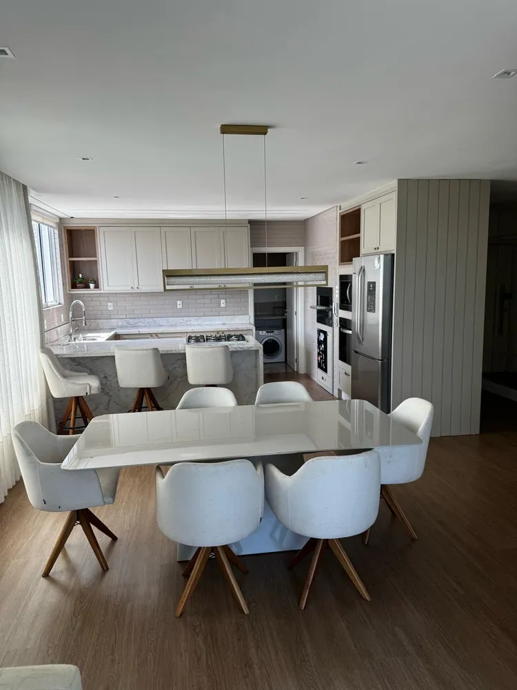 Apartamento, 3 quartos, 130 m² - Foto 1