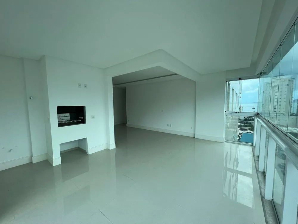 Apartamento à venda com 3 quartos, 149m² - Foto 8