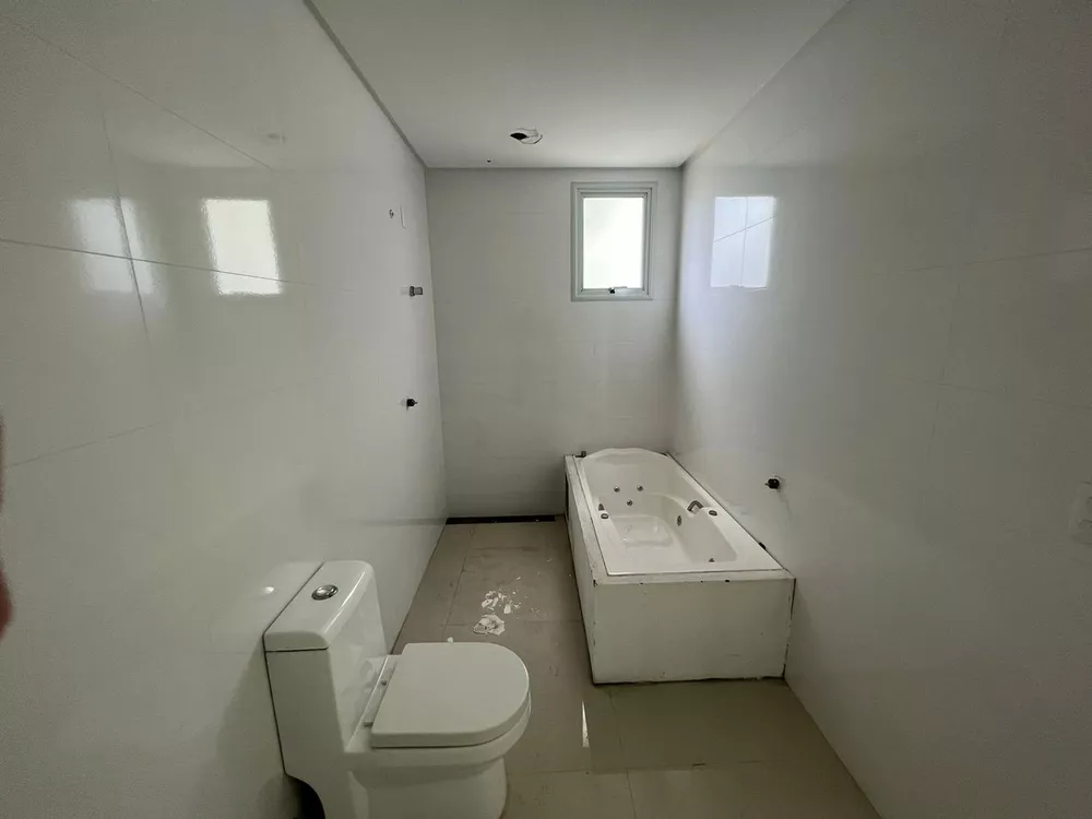 Apartamento à venda com 3 quartos, 149m² - Foto 17