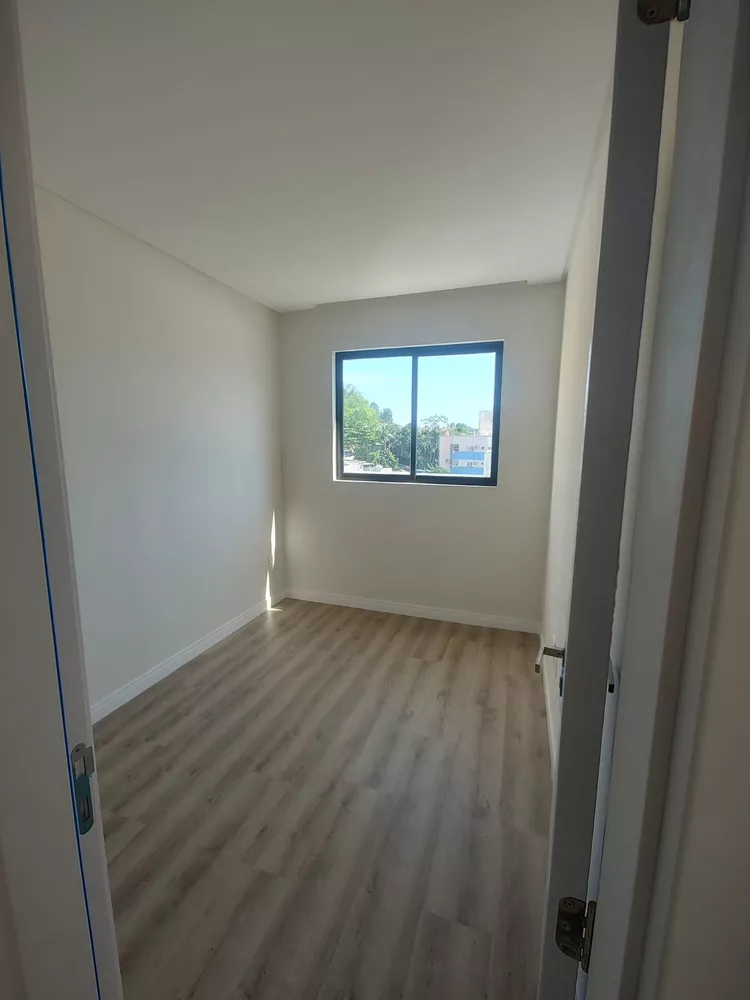 Apartamento à venda com 2 quartos, 64m² - Foto 12