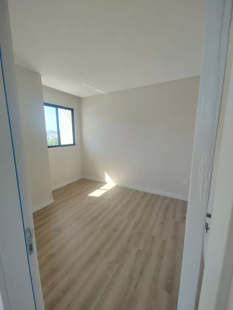 Apartamento à venda com 2 quartos, 64m² - Foto 11