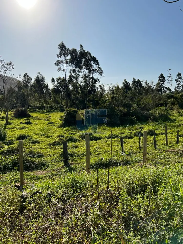 Terreno, 20 hectares - Foto 1