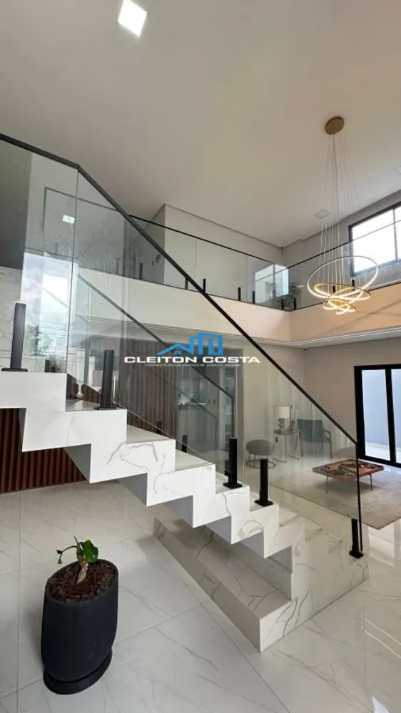 Casa, 5 quartos, 300 m² - Foto 1