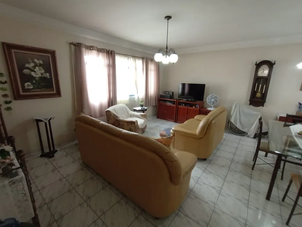 Casa, 4 quartos, 209 m² - Foto 2