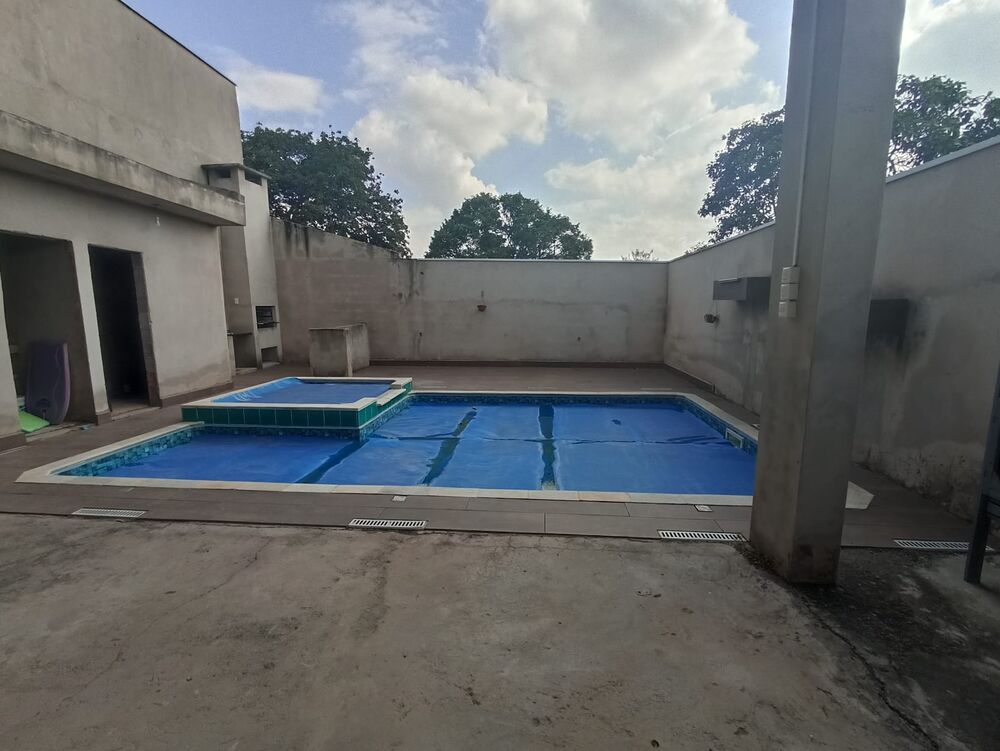 Casa à venda com 3 quartos, 220m² - Foto 7