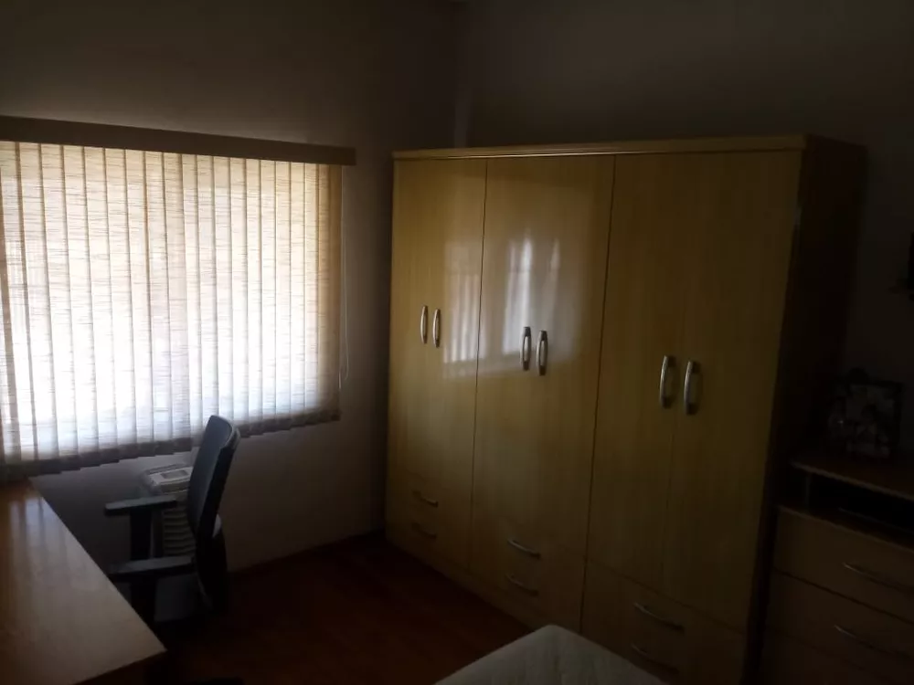 Casa à venda com 3 quartos, 171m² - Foto 2