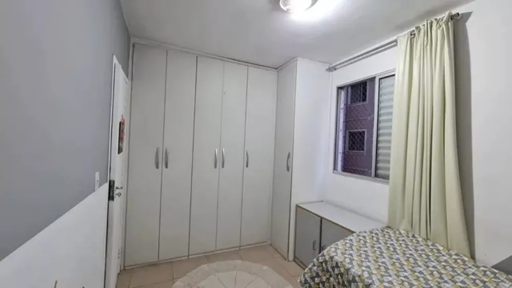 Apartamento à venda com 2 quartos, 68m² - Foto 2