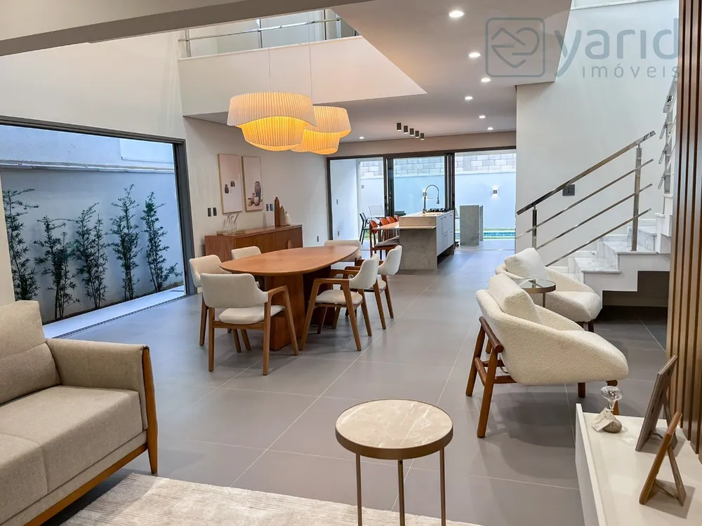 Casa, 3 quartos, 238 m² - Foto 1