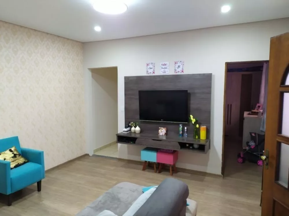 Casa à venda com 2 quartos, 182m² - Foto 1