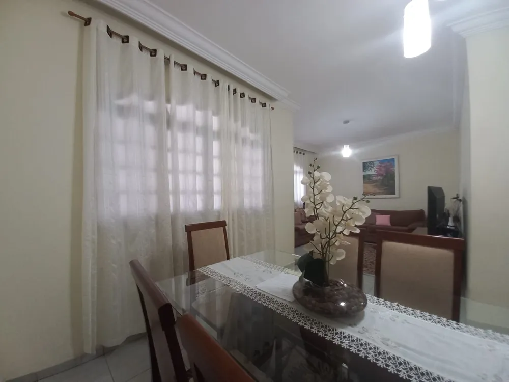 Casa, 3 quartos, 180 m² - Foto 4
