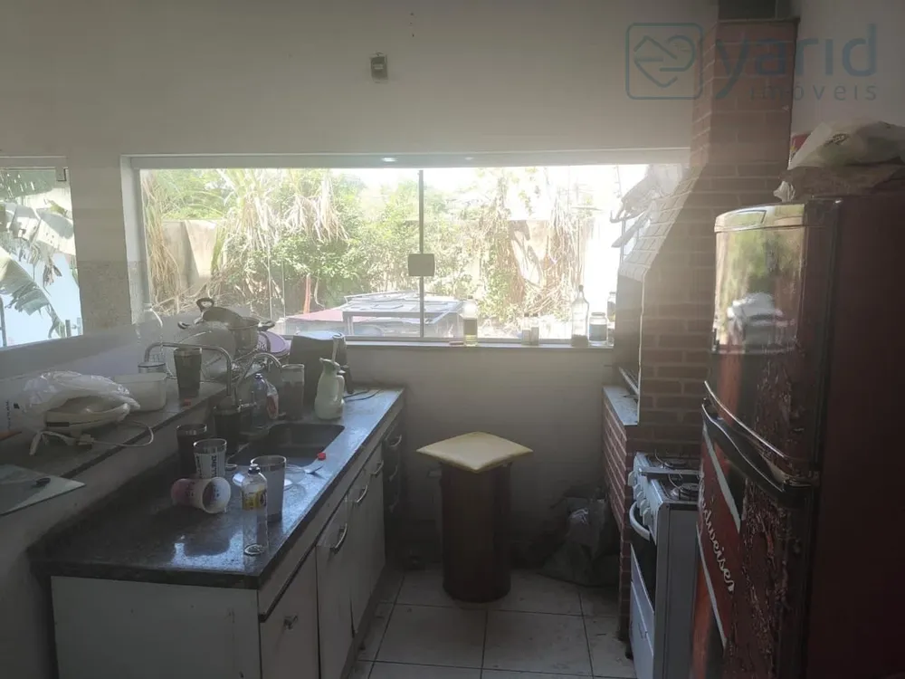 Casa, 3 quartos, 235 m² - Foto 1