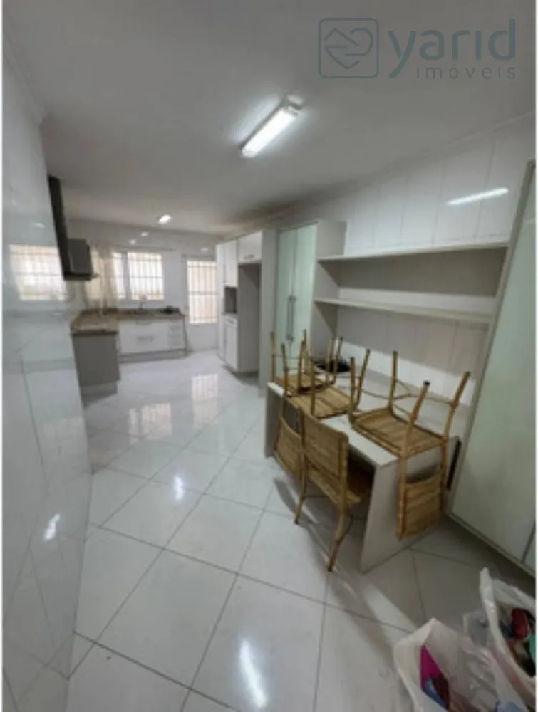 Casa, 4 quartos, 247 m² - Foto 4
