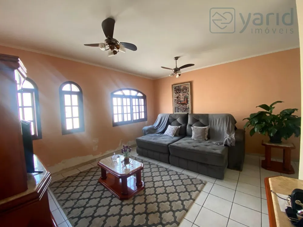 Casa, 3 quartos, 186 m² - Foto 2