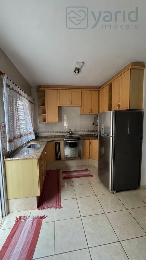 Casa, 3 quartos, 184 m² - Foto 1