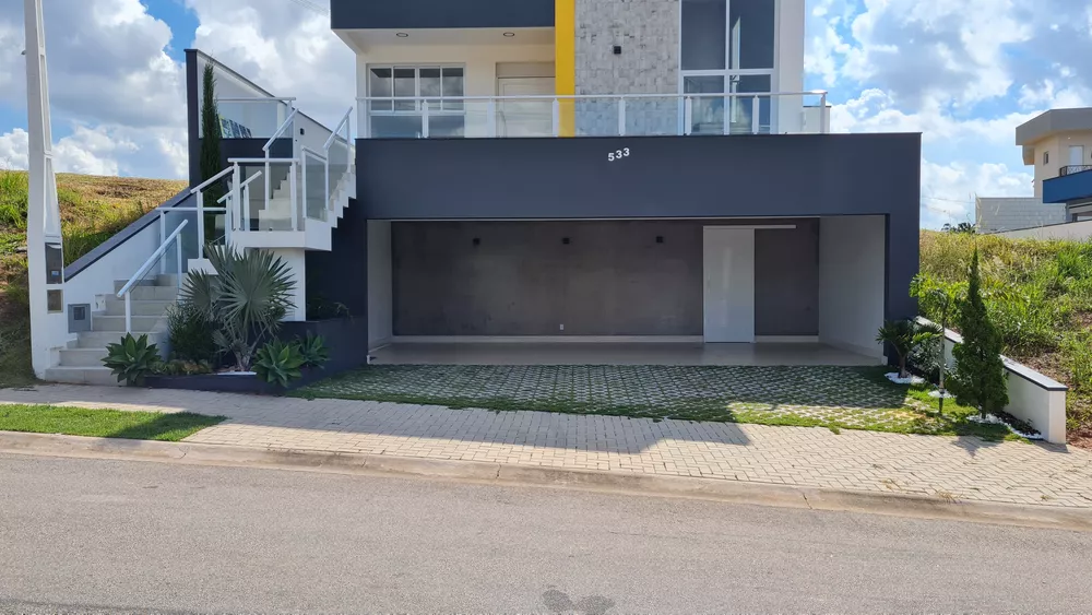 Casa à venda com 3 quartos, 348m² - Foto 1