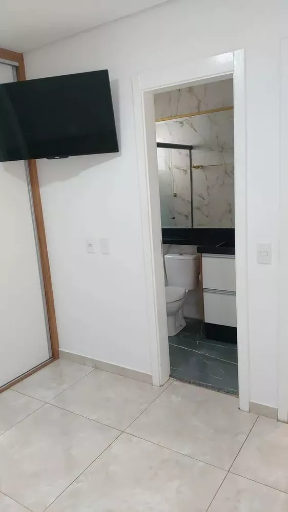 Apartamento à venda com 2 quartos, 72m² - Foto 4