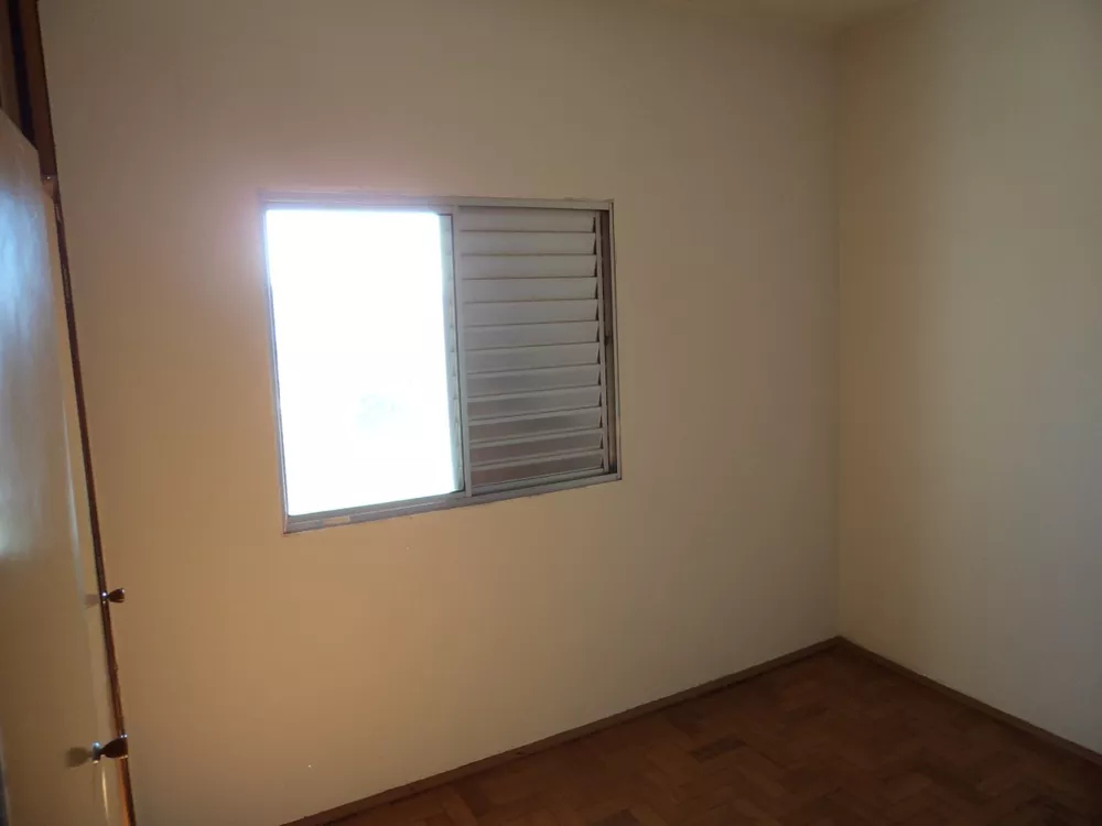 Apartamento à venda com 3 quartos, 85m² - Foto 3