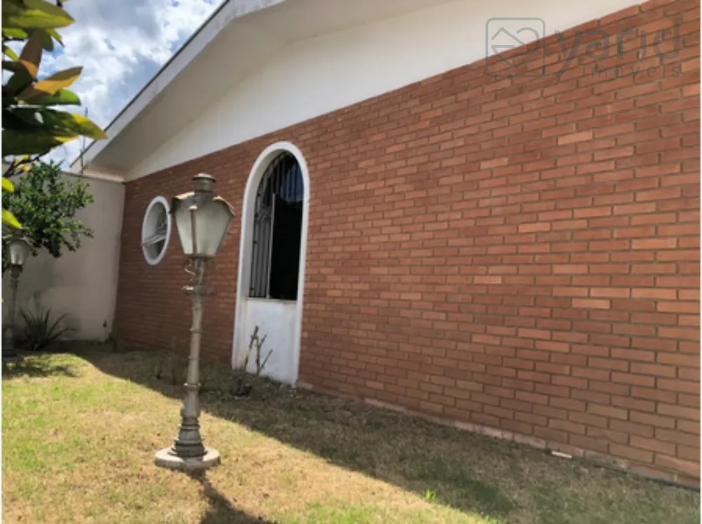 Casa, 3 quartos, 228 m² - Foto 1
