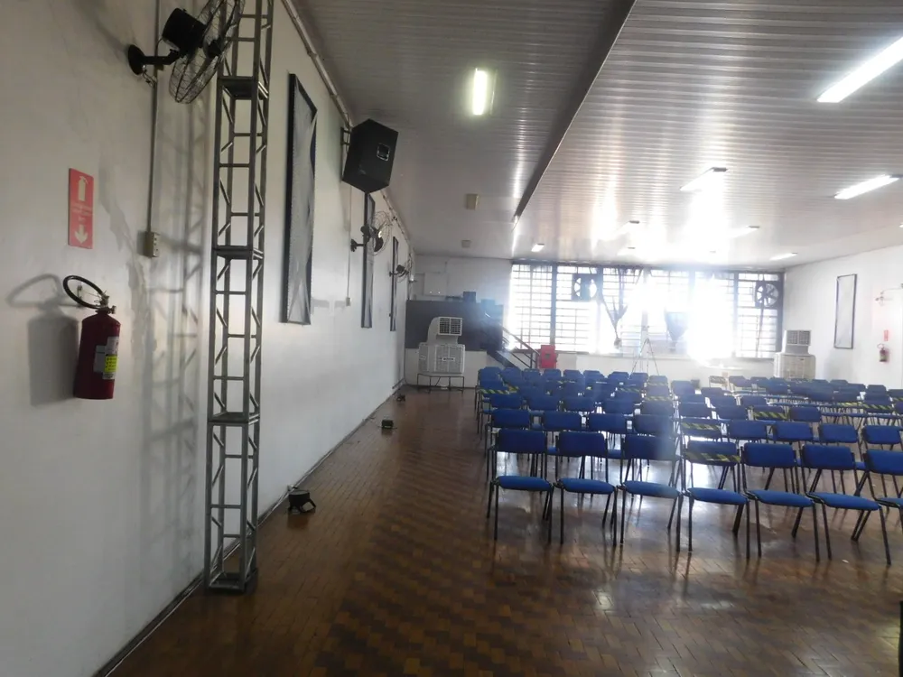 Prédio Inteiro - Foto 8