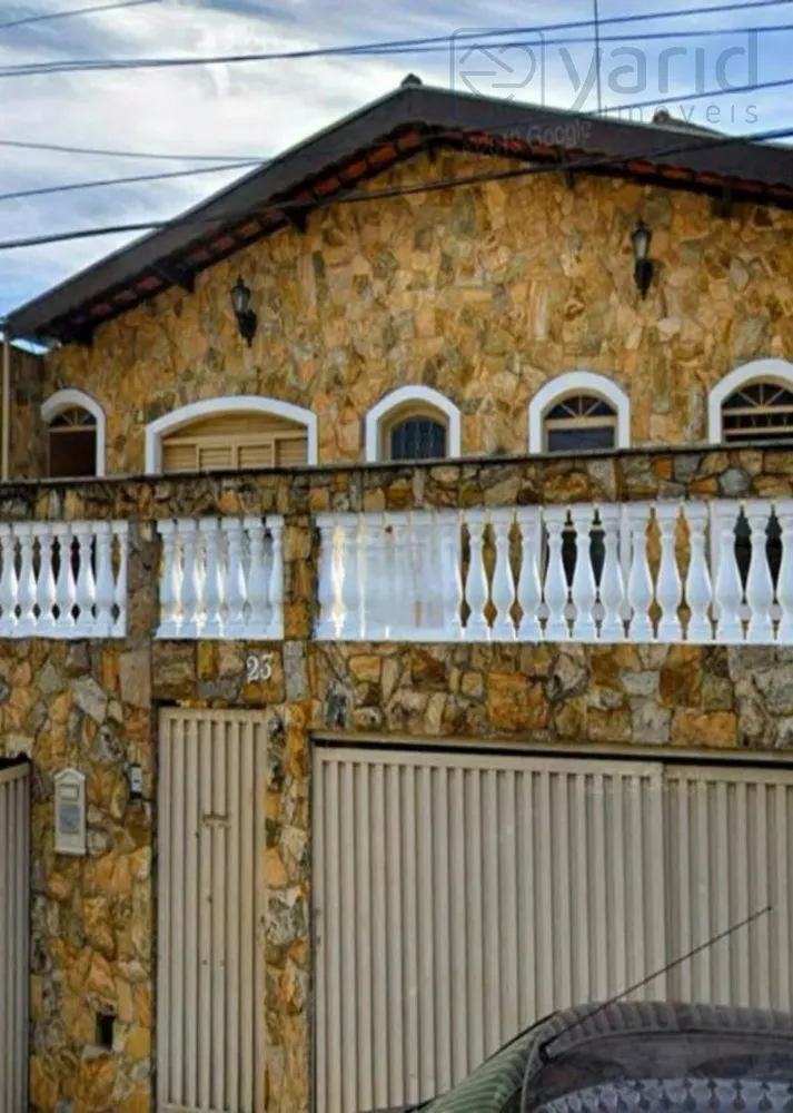 Casa, 4 quartos, 200 m² - Foto 1