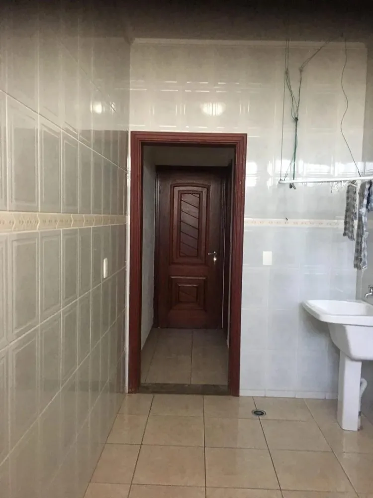 Casa, 3 quartos, 245 m² - Foto 9