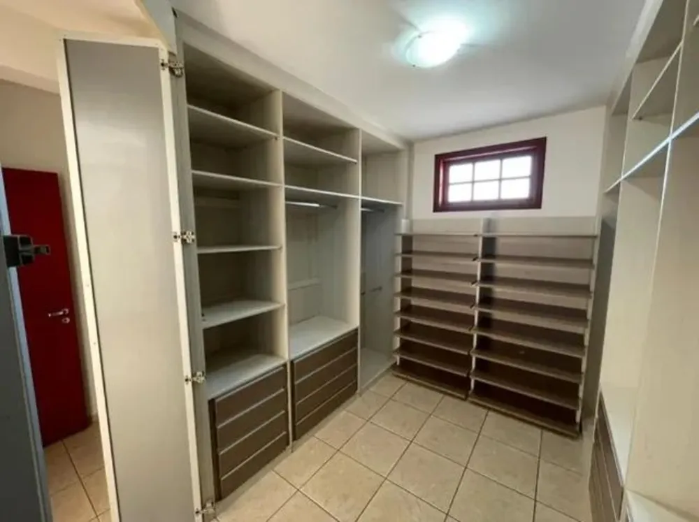 Casa, 3 quartos, 245 m² - Foto 3