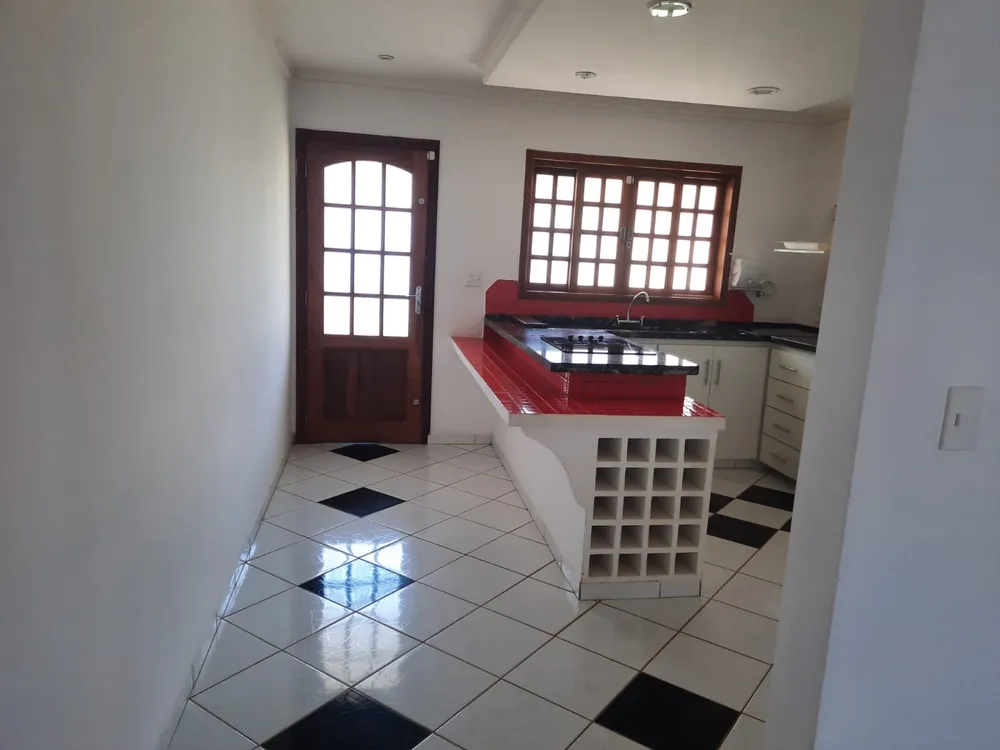 Casa, 2 quartos, 800 m² - Foto 2