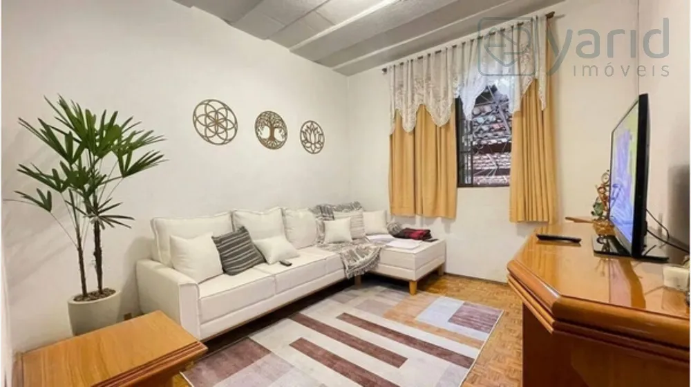 Casa, 3 quartos, 168 m² - Foto 1