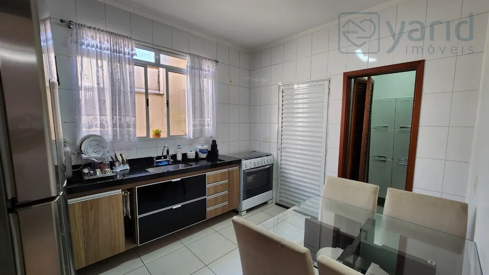 Casa, 3 quartos, 137 m² - Foto 3