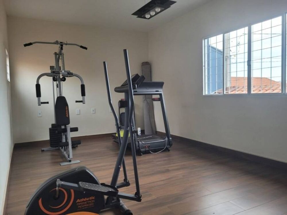 Casa, 4 quartos, 236 m² - Foto 3