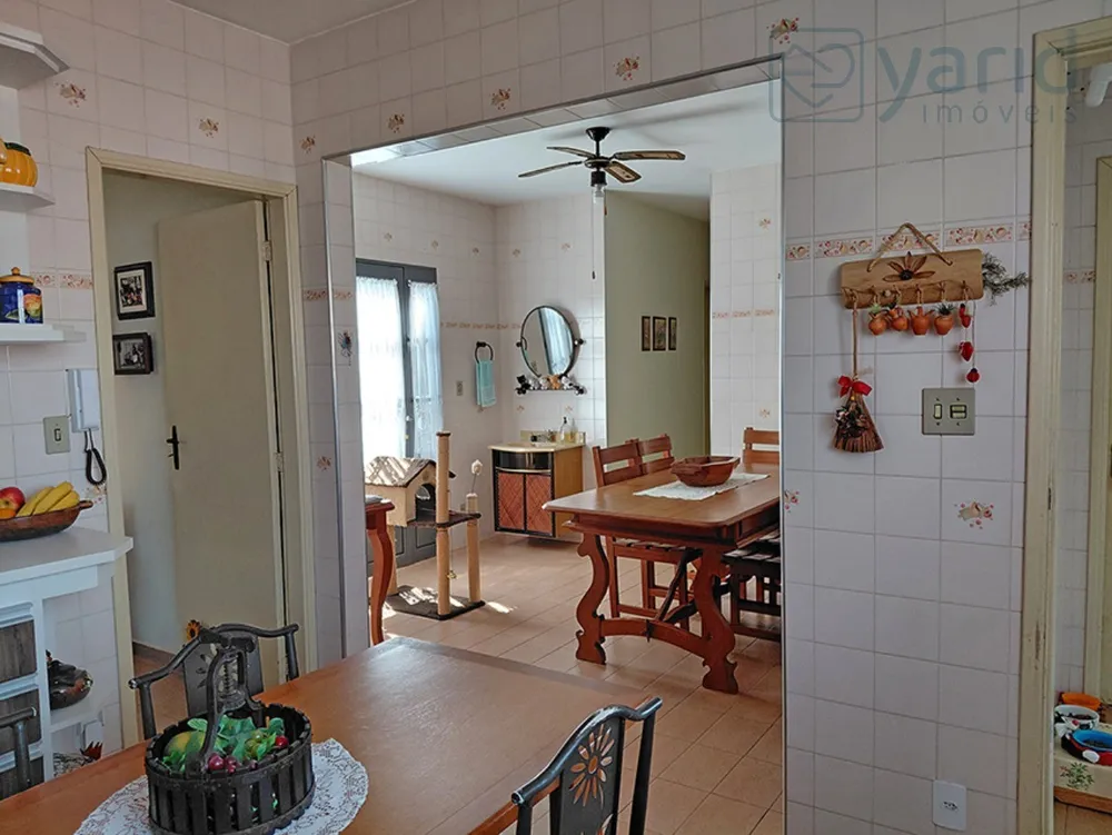 Casa, 3 quartos, 234 m² - Foto 4