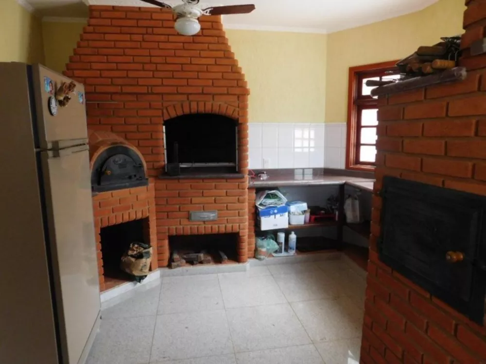 Casa, 4 quartos, 250 m² - Foto 1