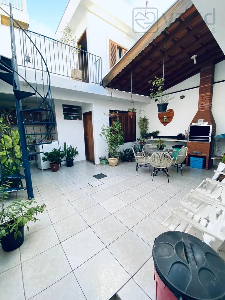 Casa, 4 quartos, 134 m² - Foto 1