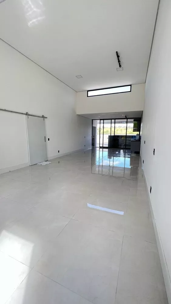 Casa à venda com 3 quartos, 350m² - Foto 3