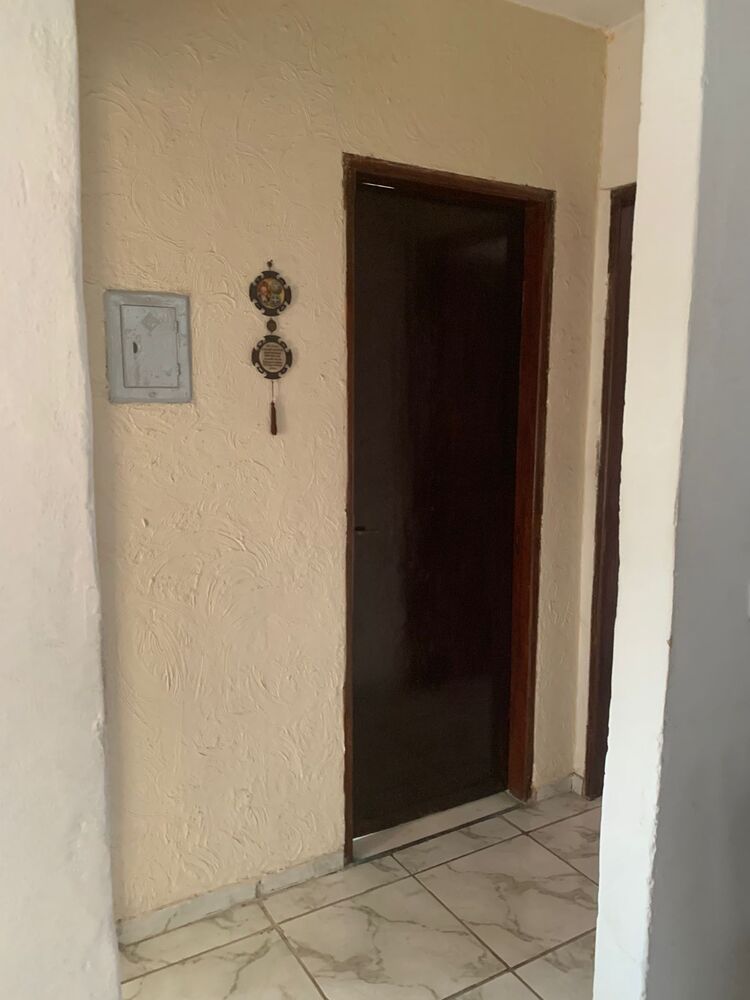Casa à venda com 2 quartos, 260m² - Foto 3