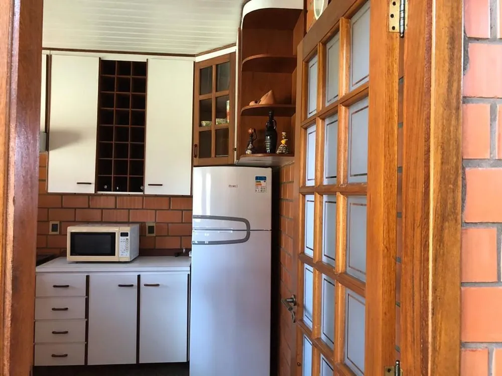 Casa, 3 quartos, 250 m² - Foto 12