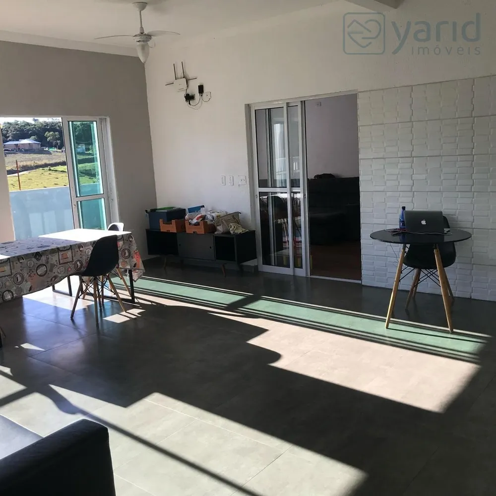 Casa, 4 quartos, 219 m² - Foto 1