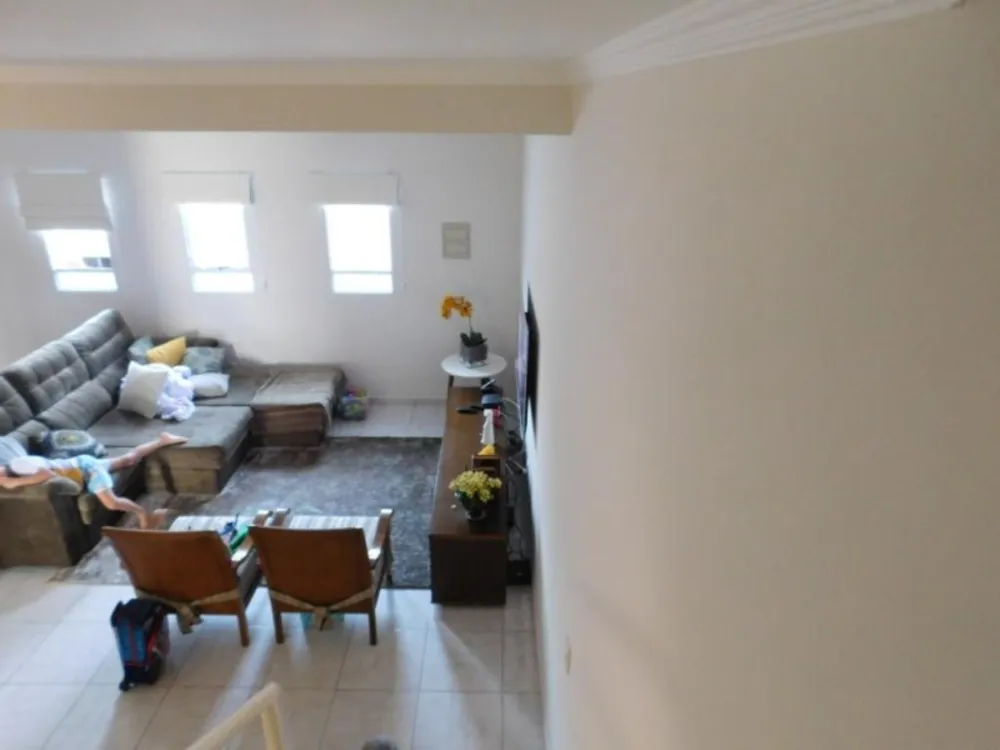 Casa, 3 quartos, 220 m² - Foto 3
