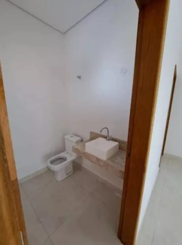 Casa à venda com 3 quartos, 300m² - Foto 4