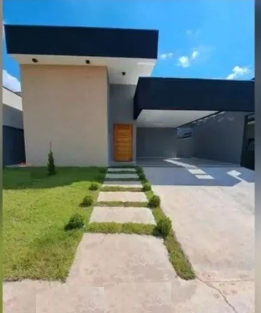 Casa à venda com 3 quartos, 300m² - Foto 1