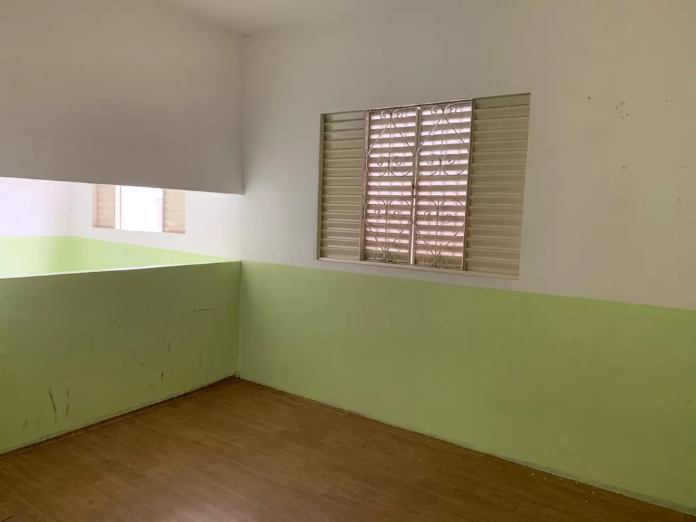 Prédio Inteiro à venda com 4 quartos, 250m² - Foto 2