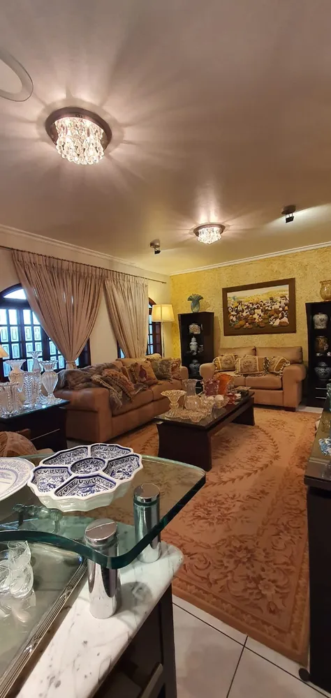Casa, 3 quartos, 243 m² - Foto 4