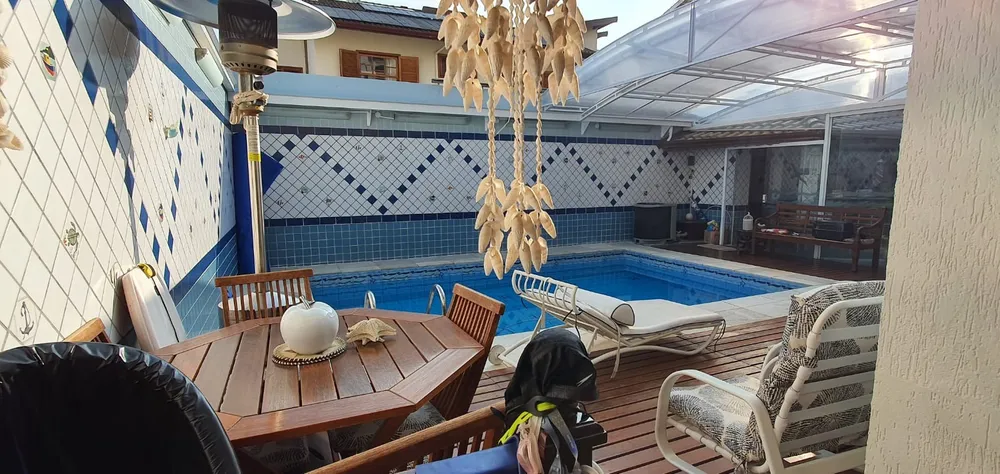 Casa, 3 quartos, 243 m² - Foto 4