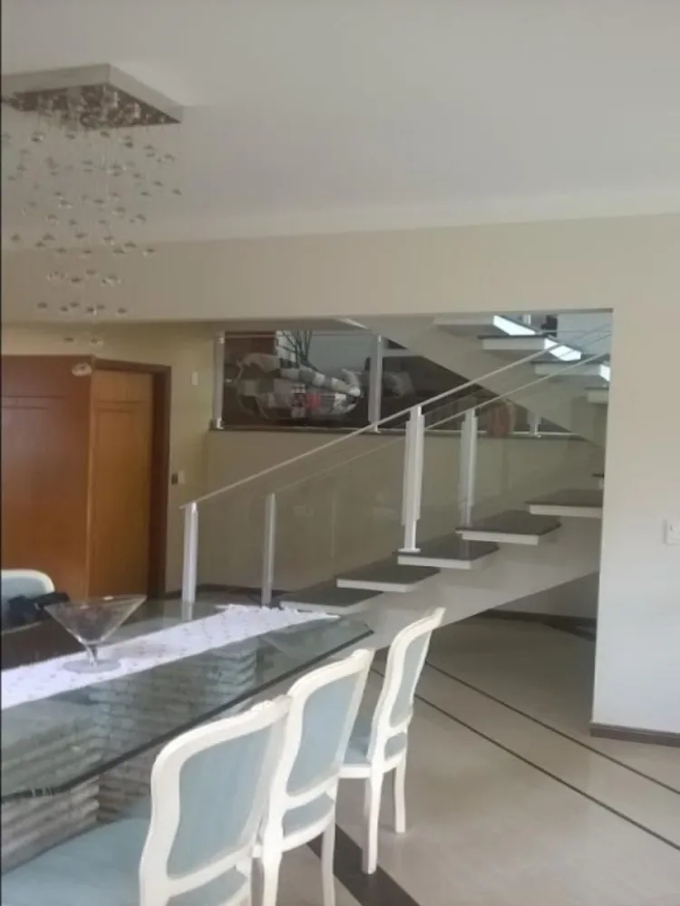 Casa, 4 quartos, 540 m² - Foto 1