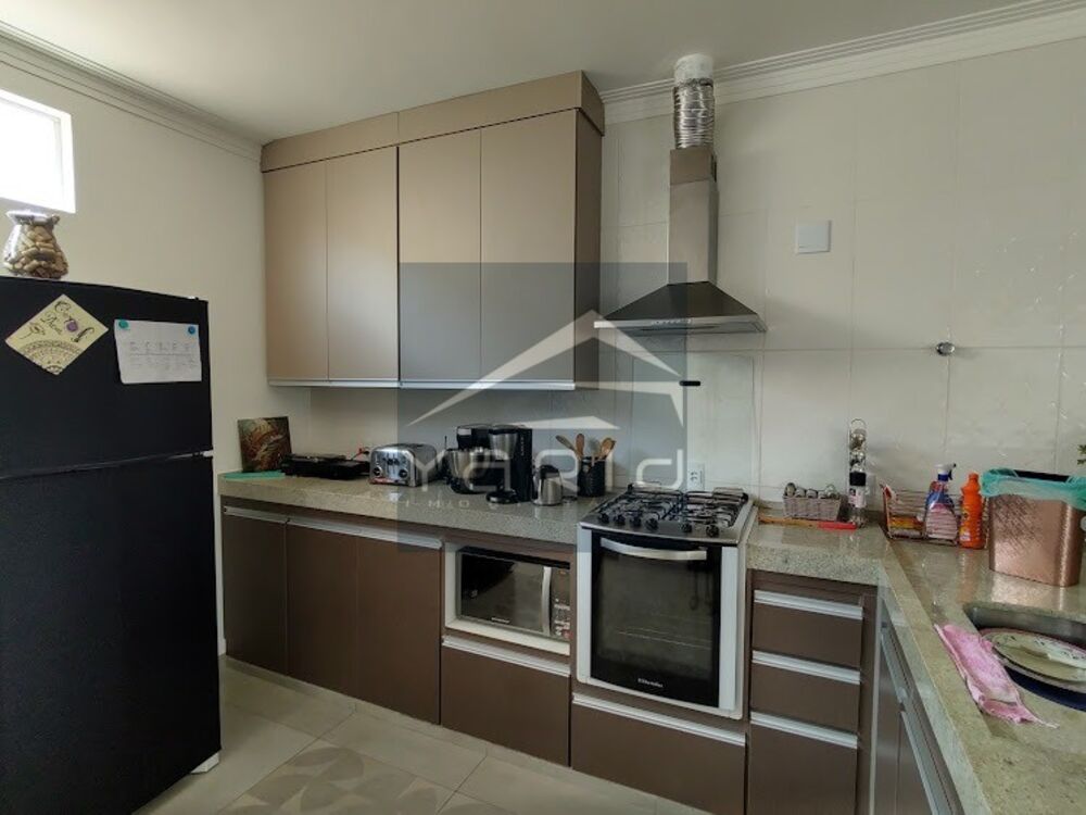 Casa, 3 quartos, 250 m² - Foto 3